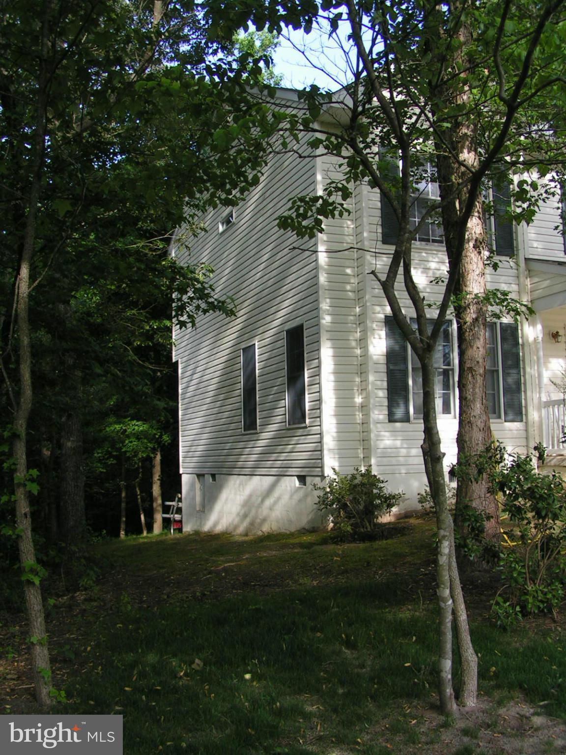 SYCAMORE HOLLOW OF WLDWD - Residential Lease