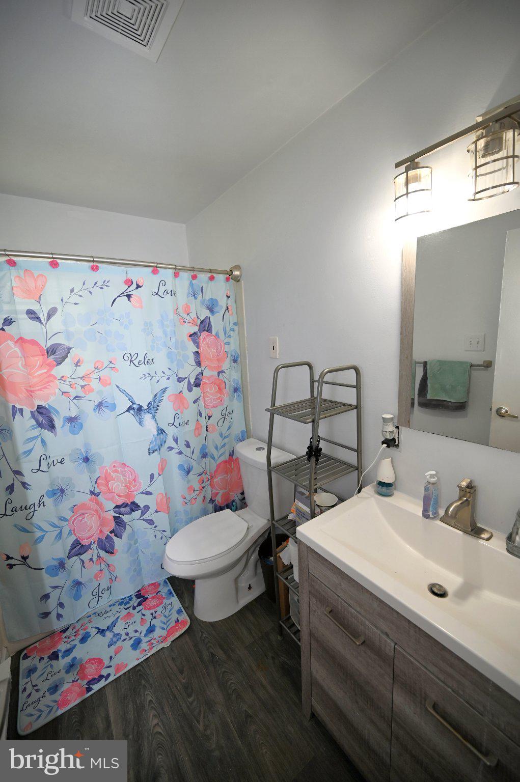 GOLDEN BEACH - Residential