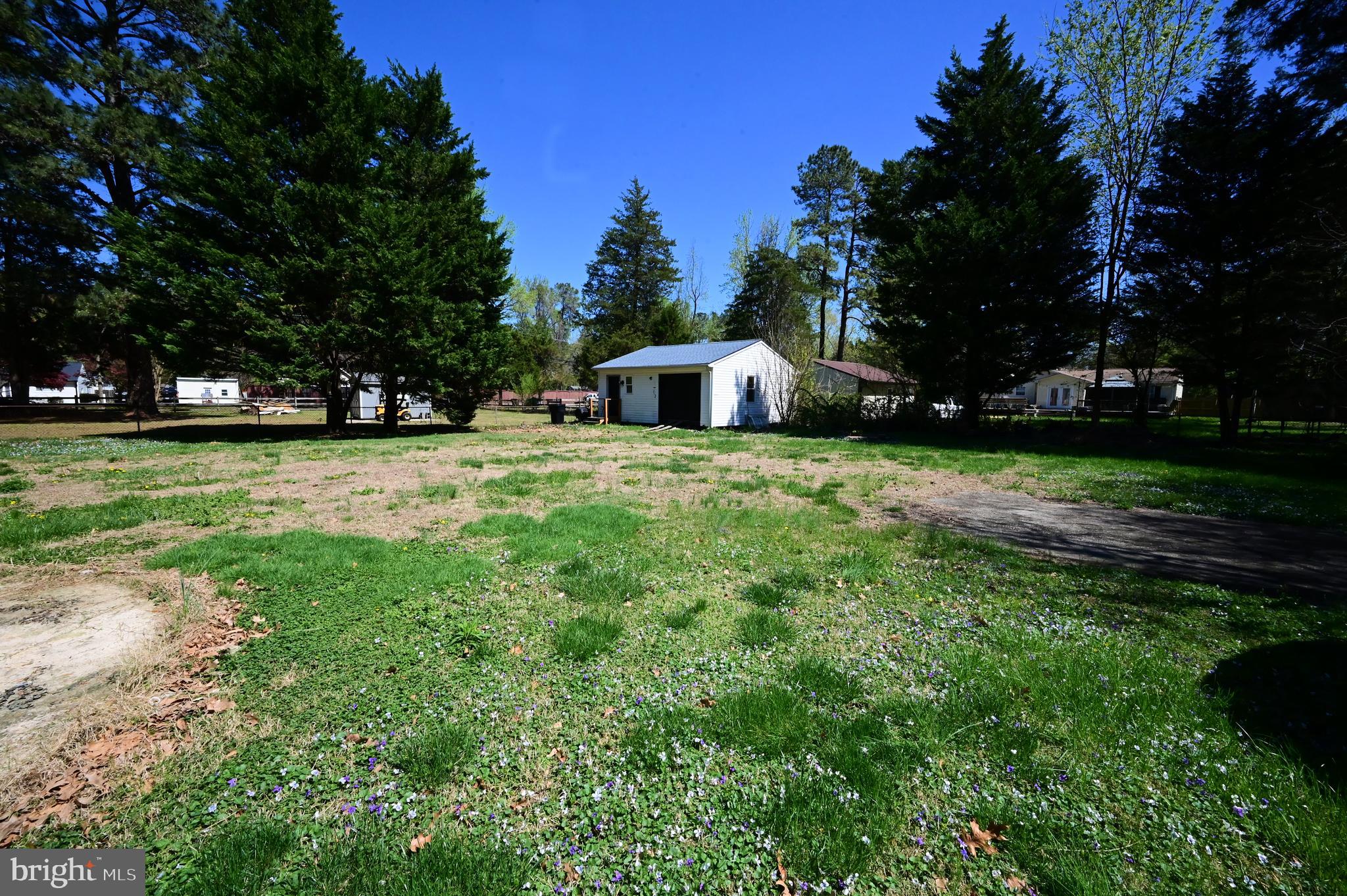 GOLDEN BEACH - Residential