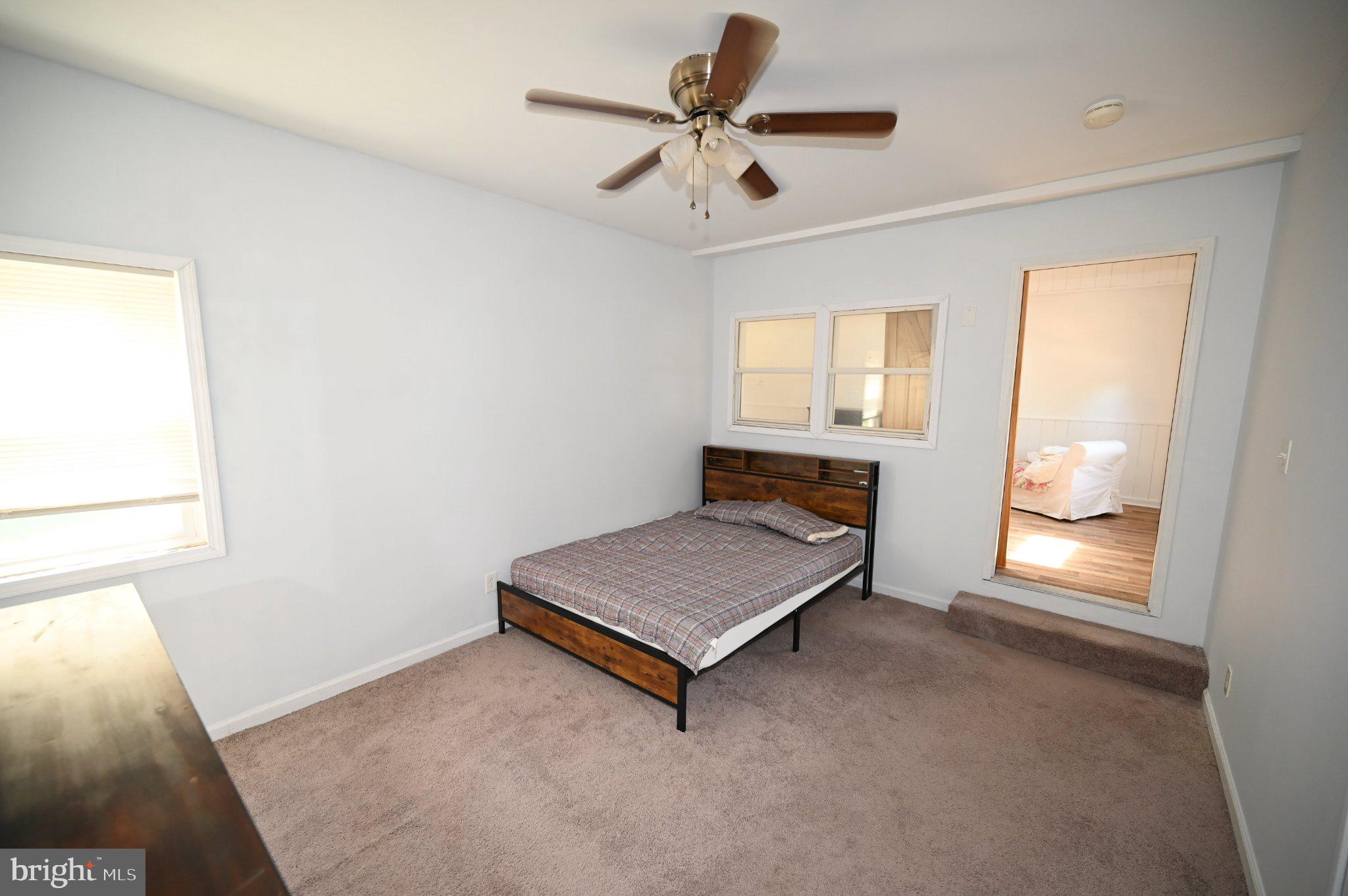 GOLDEN BEACH - Residential