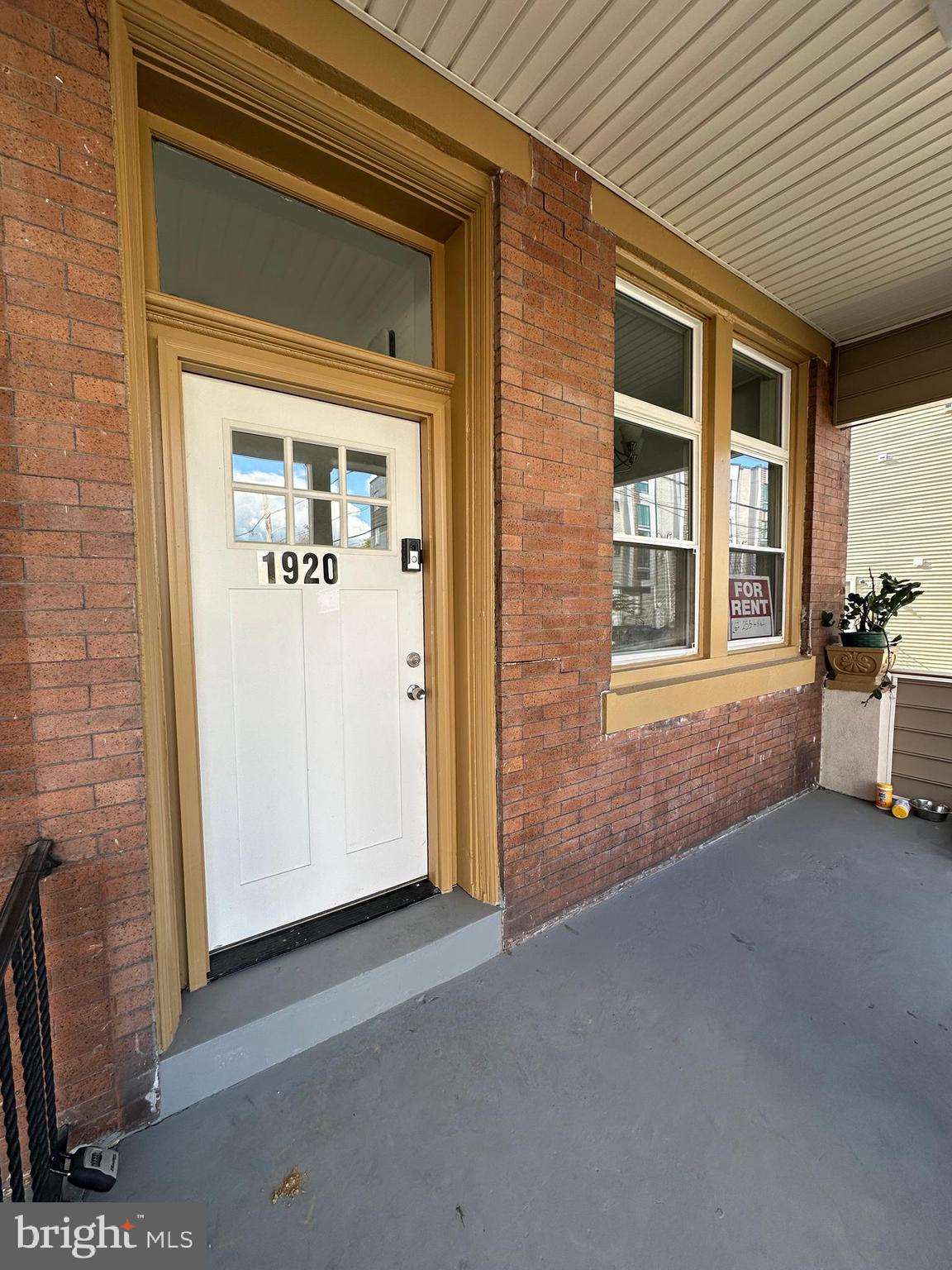 TEMPLE UNIVERSITY - Residential Lease