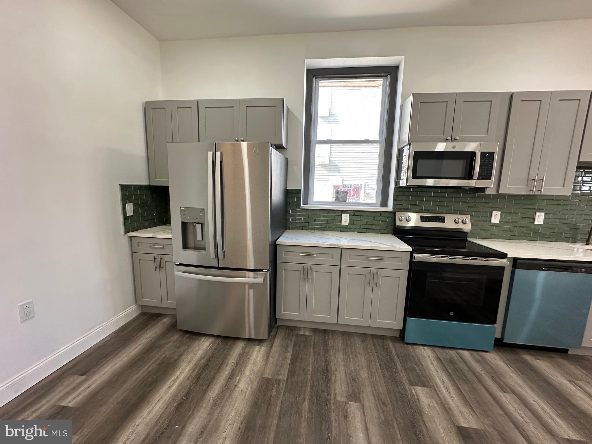 TEMPLE UNIVERSITY - Residential Lease