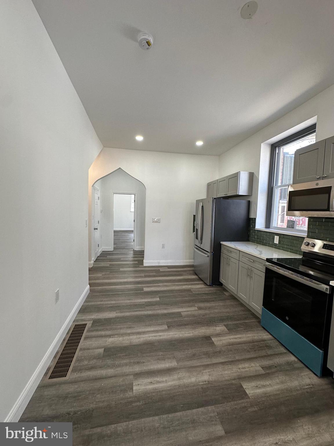 TEMPLE UNIVERSITY - Residential Lease