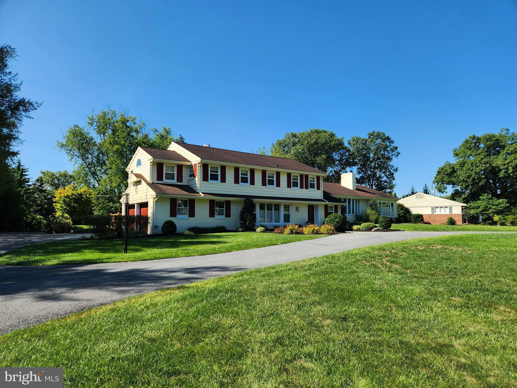 ROCKRIMMON RIDGE - Residential