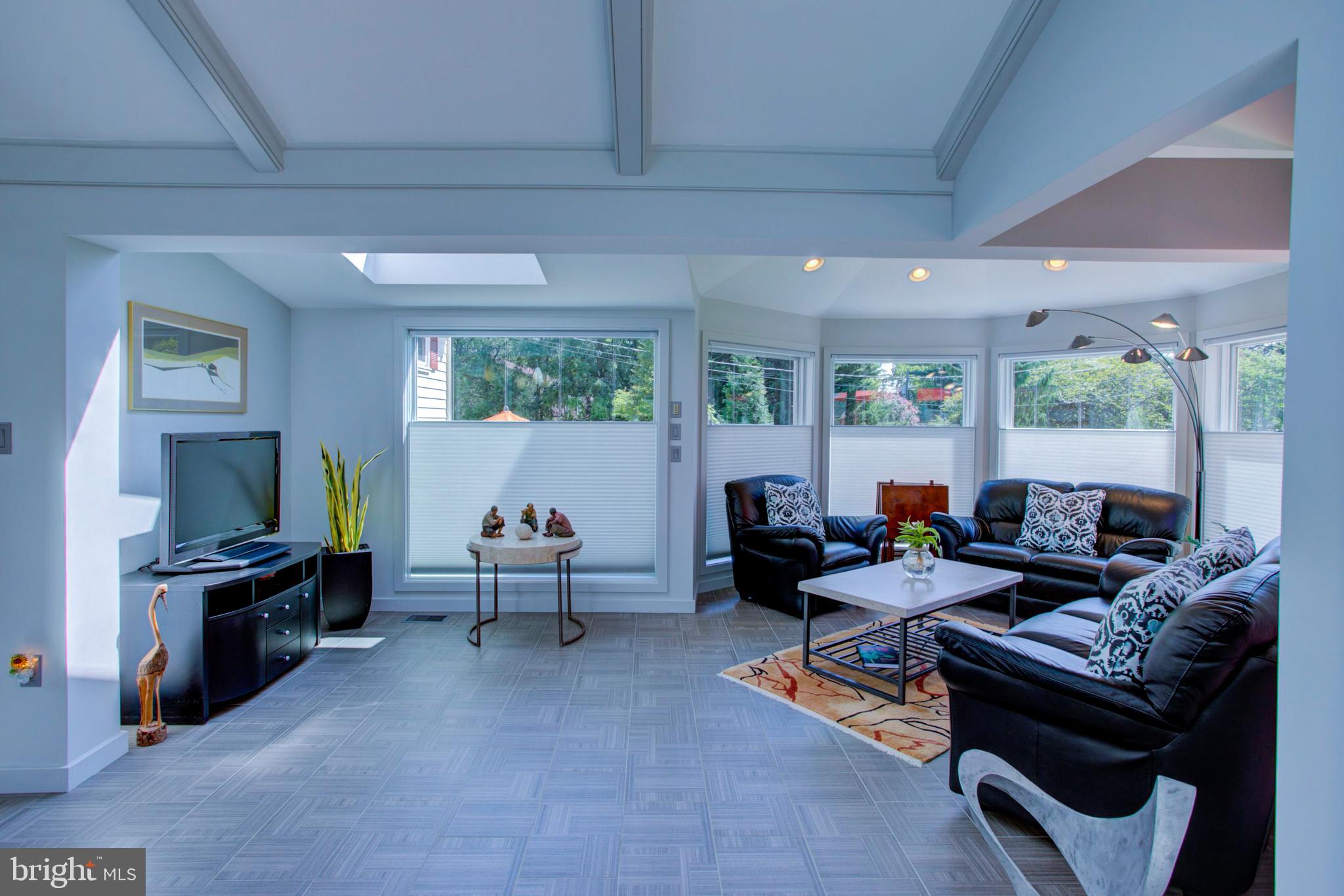 ROCKRIMMON RIDGE - Residential