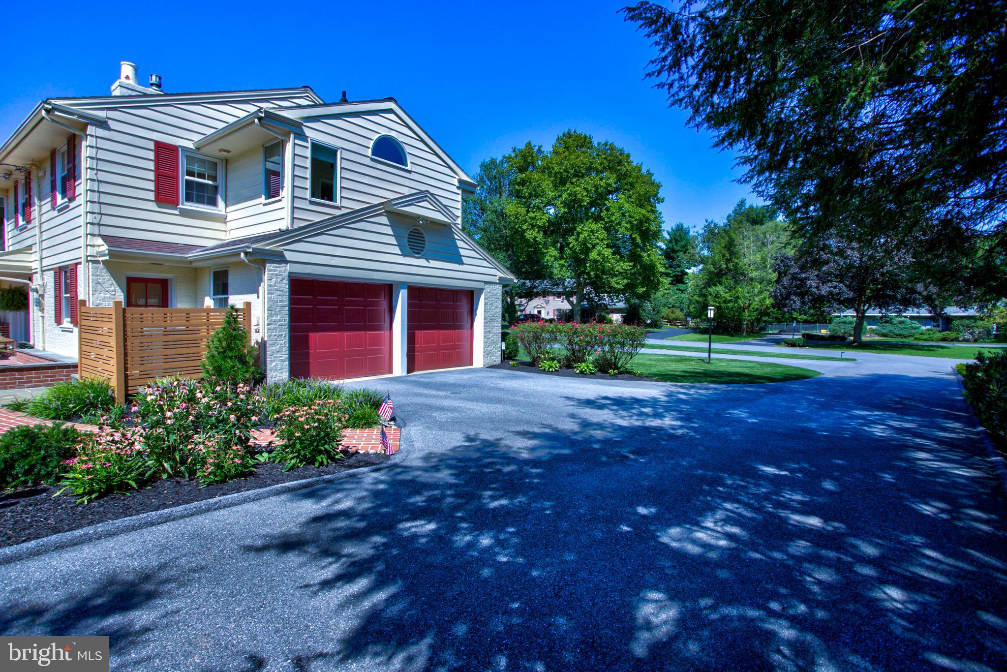 ROCKRIMMON RIDGE - Residential