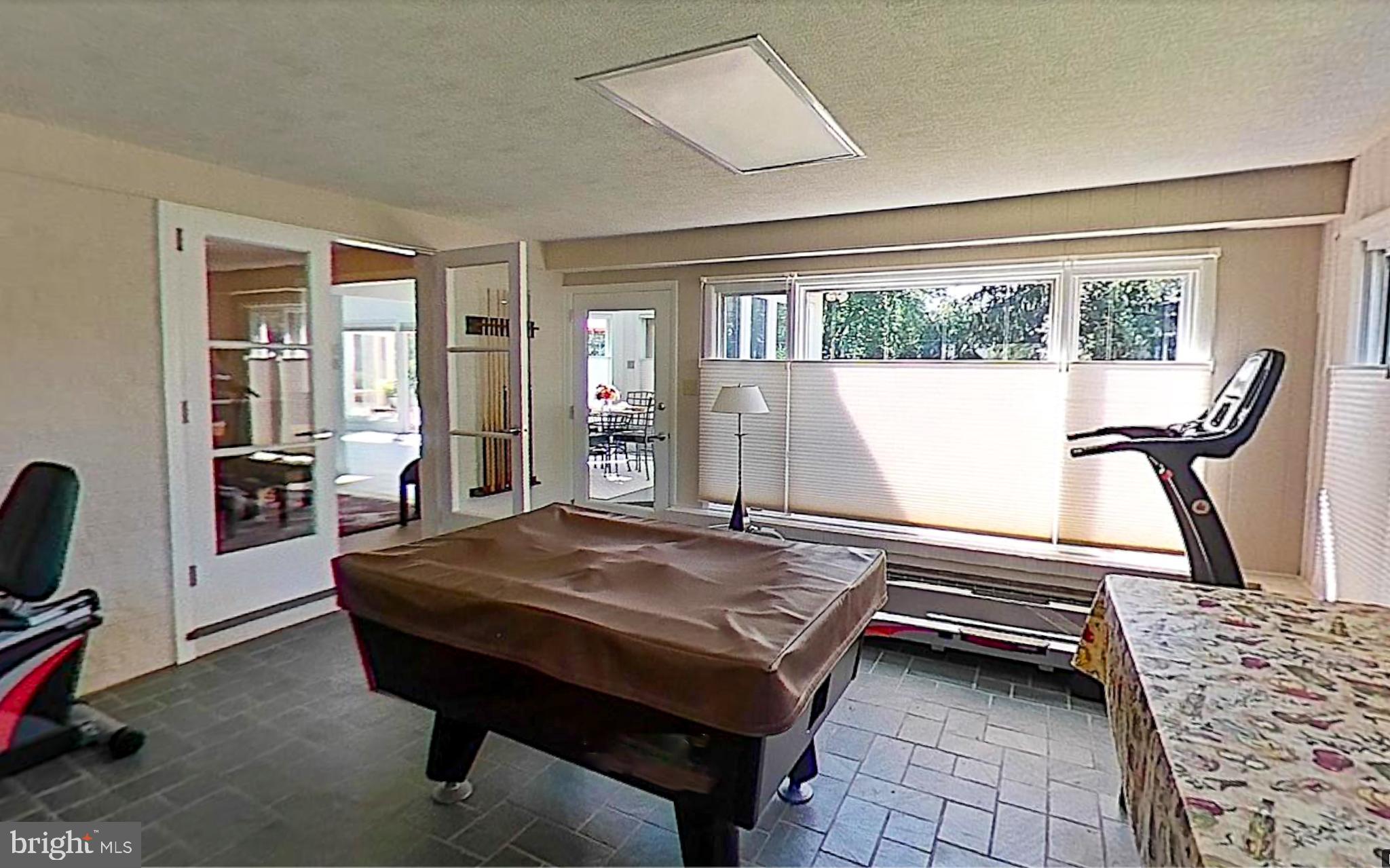 ROCKRIMMON RIDGE - Residential