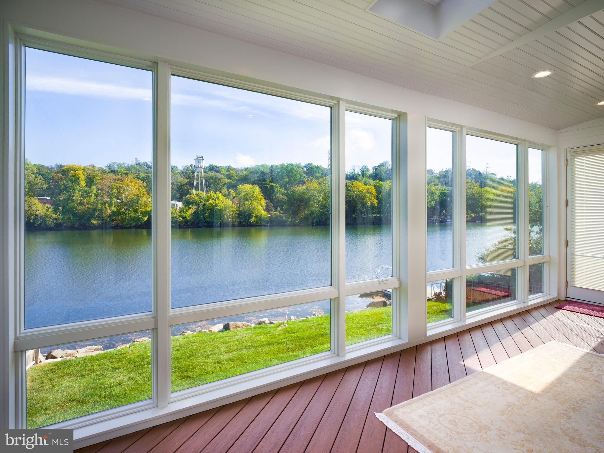 GLADWYNE - Residential