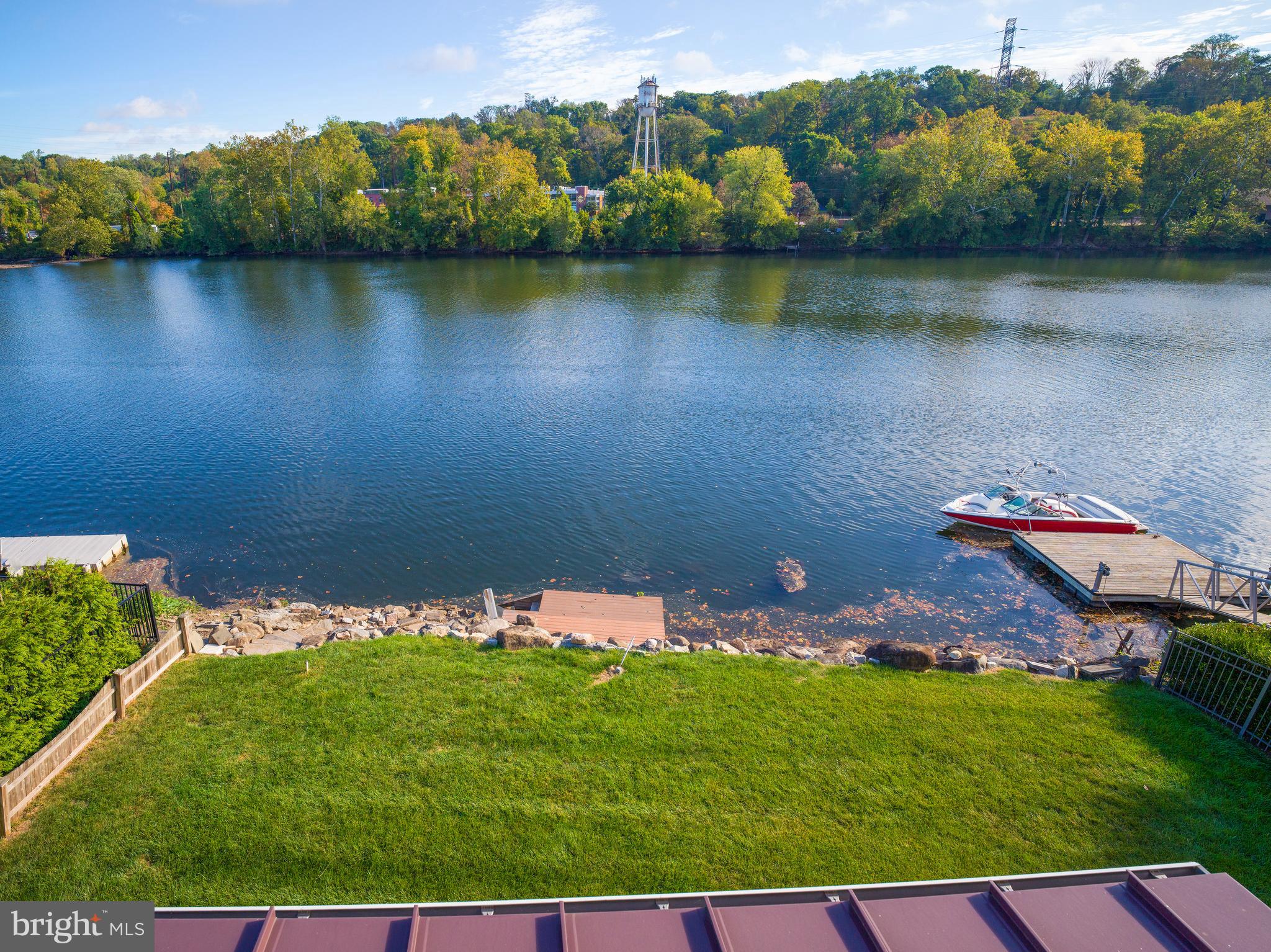 GLADWYNE - Residential