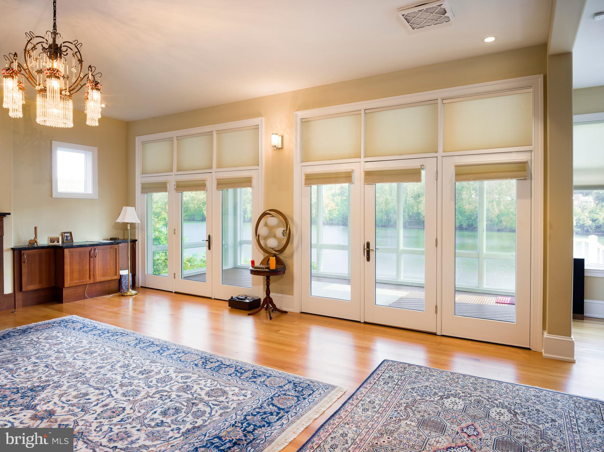 GLADWYNE - Residential