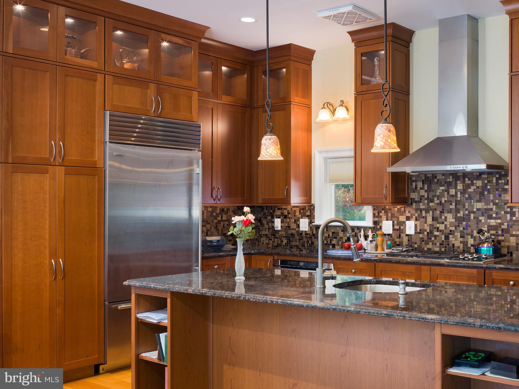 GLADWYNE - Residential