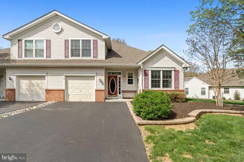 Townhouse For Sale - 20 Black Eyed Susan Road<br/> LANGHORNE, PA 19047