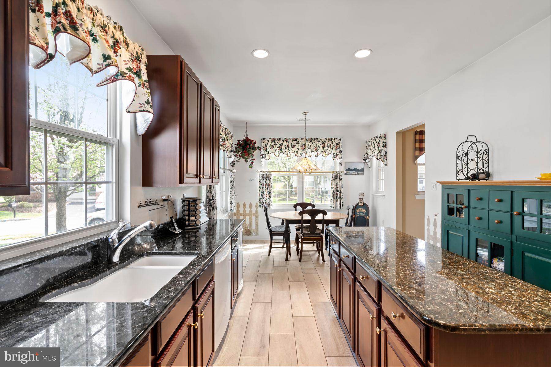 FLOWERS MILL - Residential