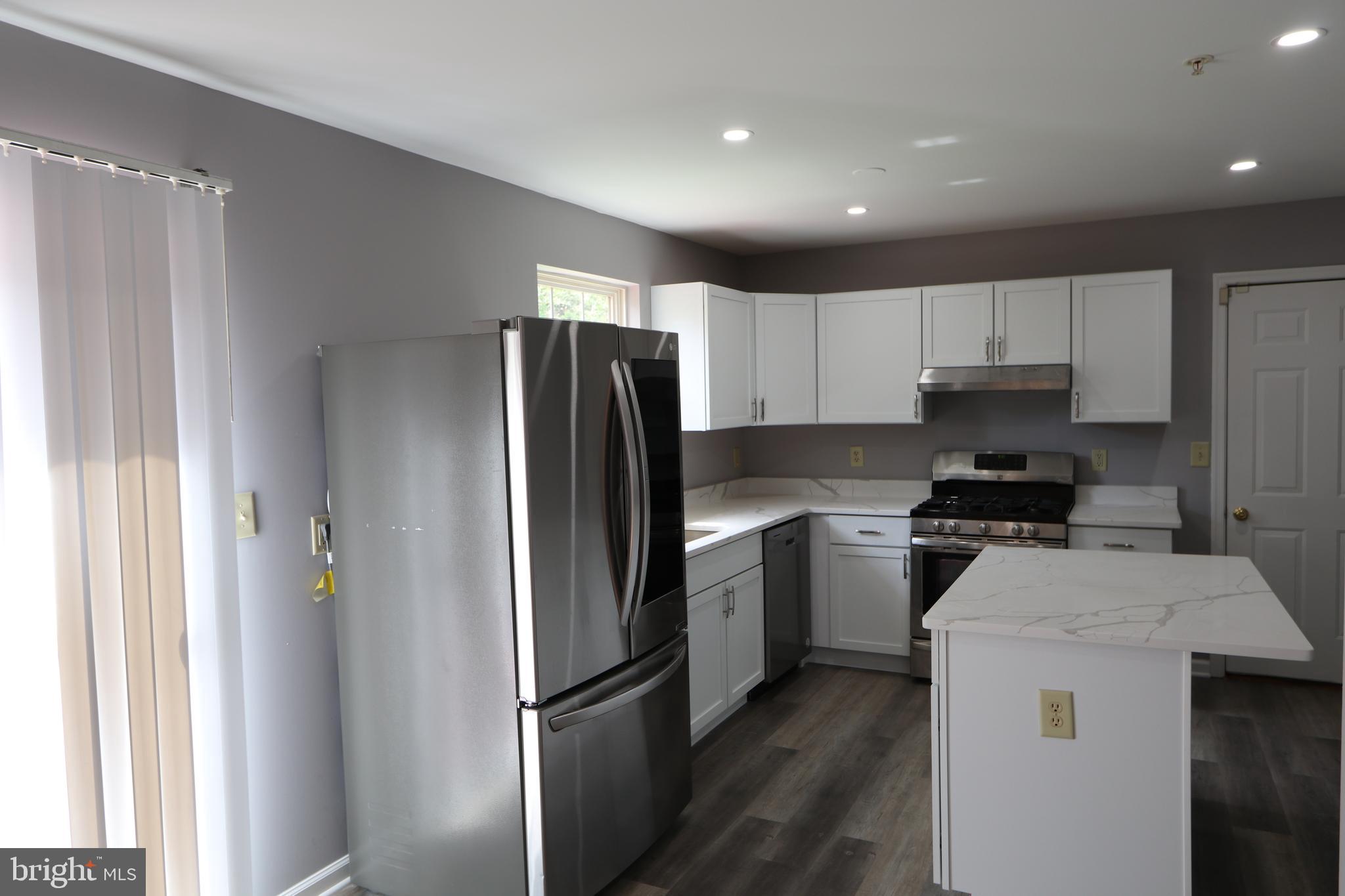 TINKERS CREEK - Residential Lease