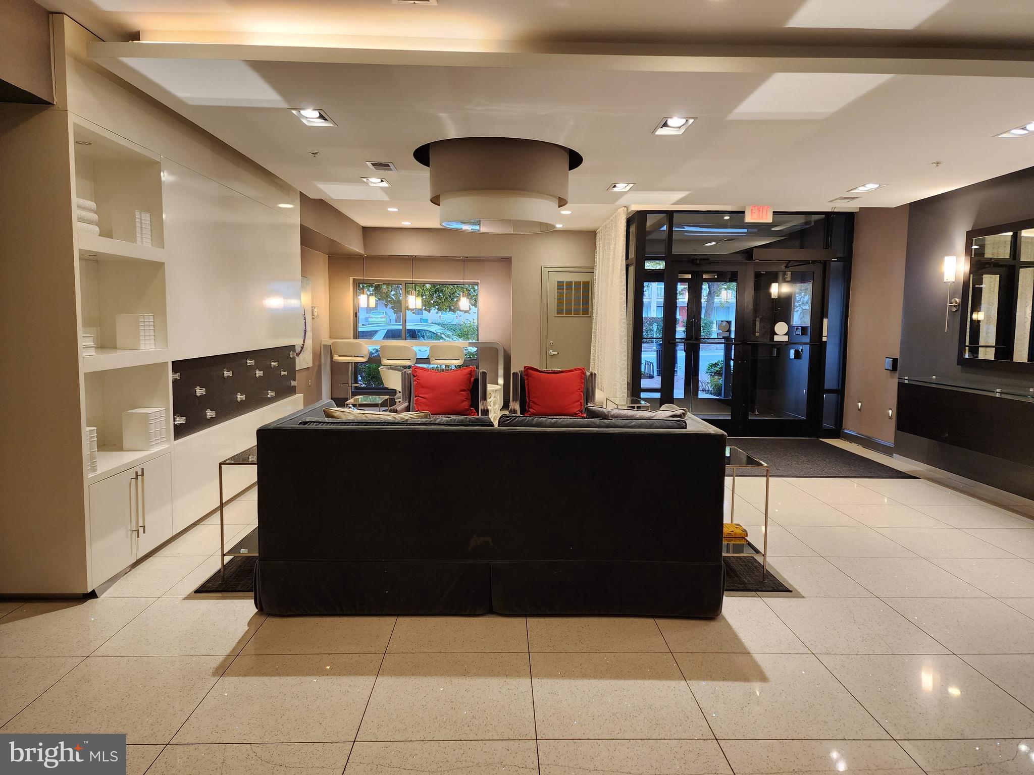 SILVER SPRING - Residential Lease