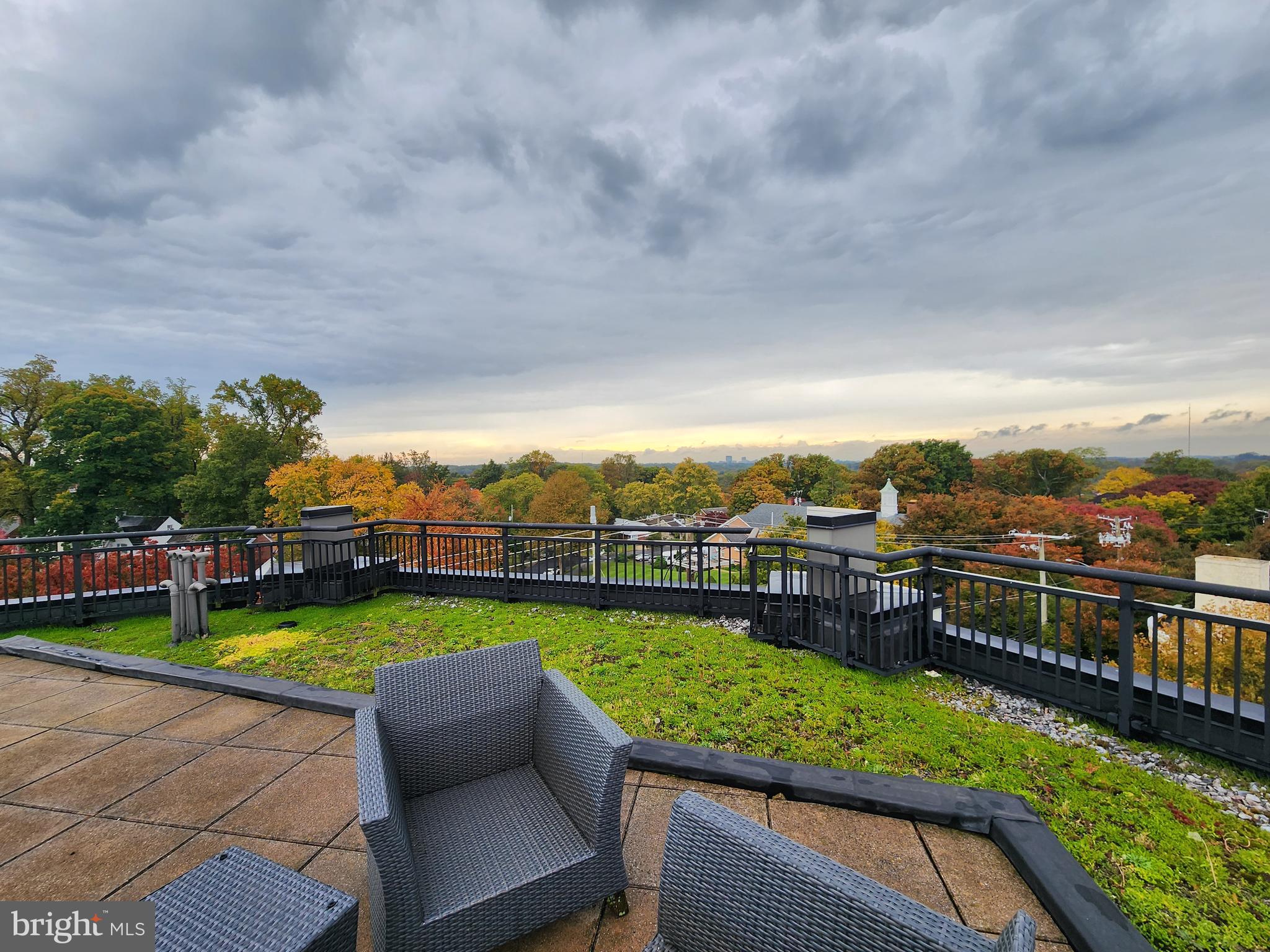 SILVER SPRING - Residential Lease