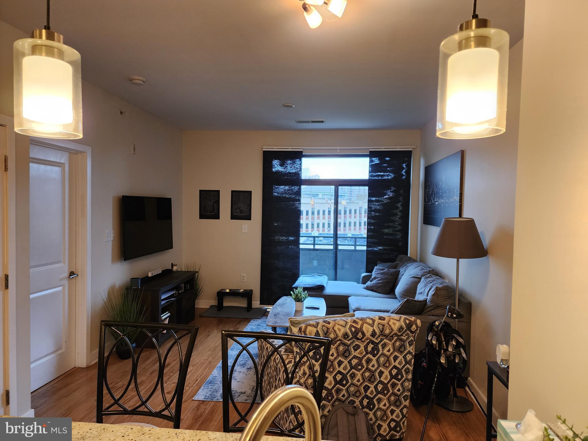 SILVER SPRING - Residential Lease