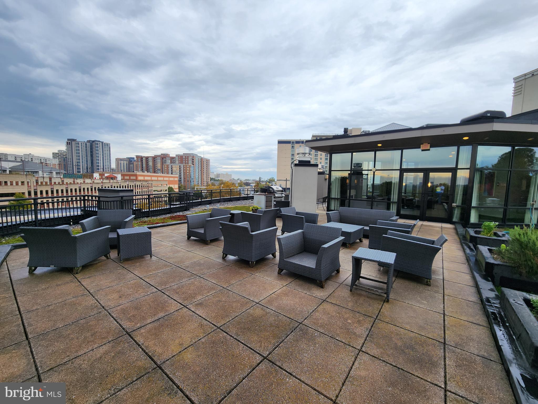 SILVER SPRING - Residential Lease