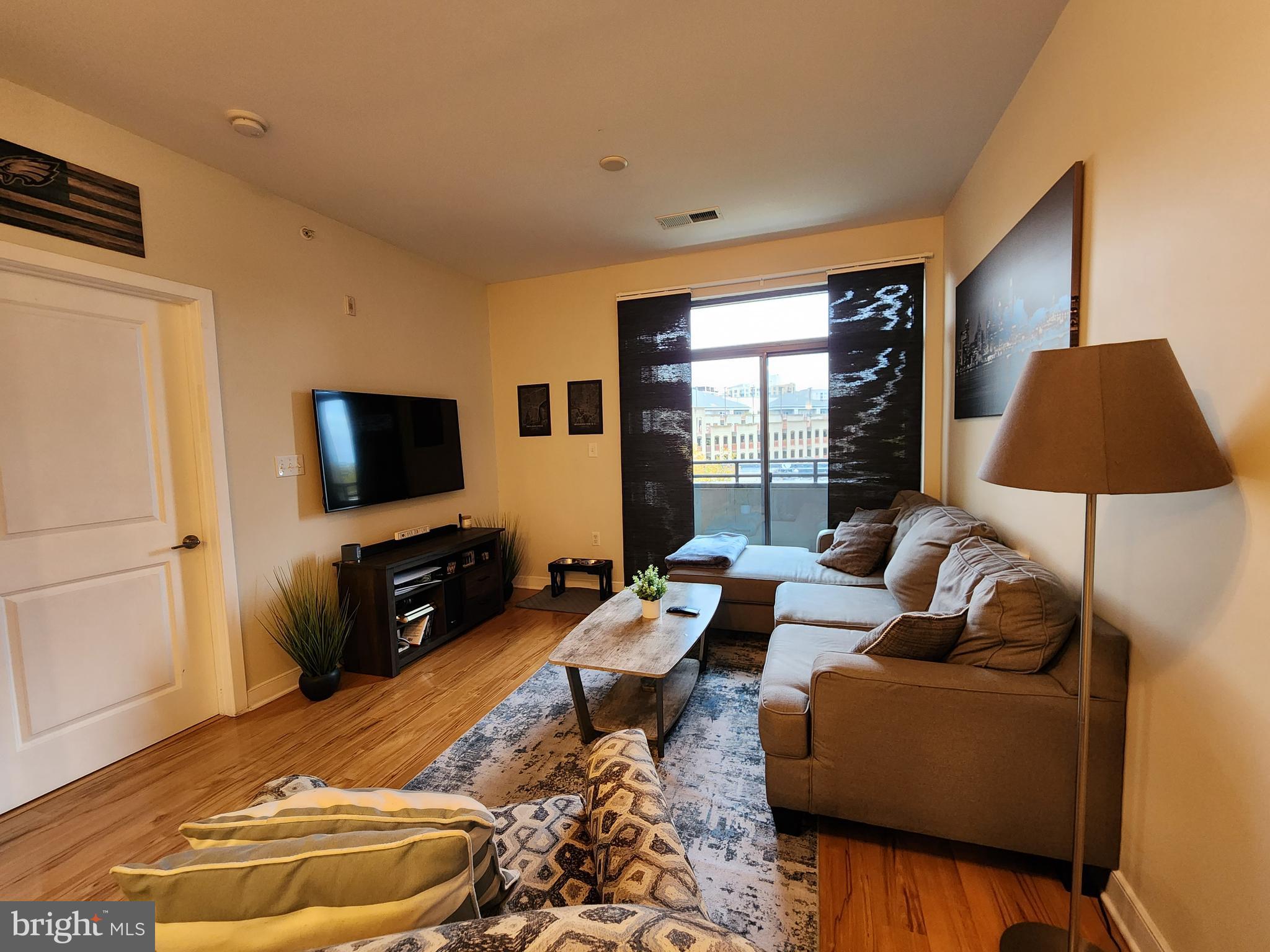 SILVER SPRING - Residential Lease