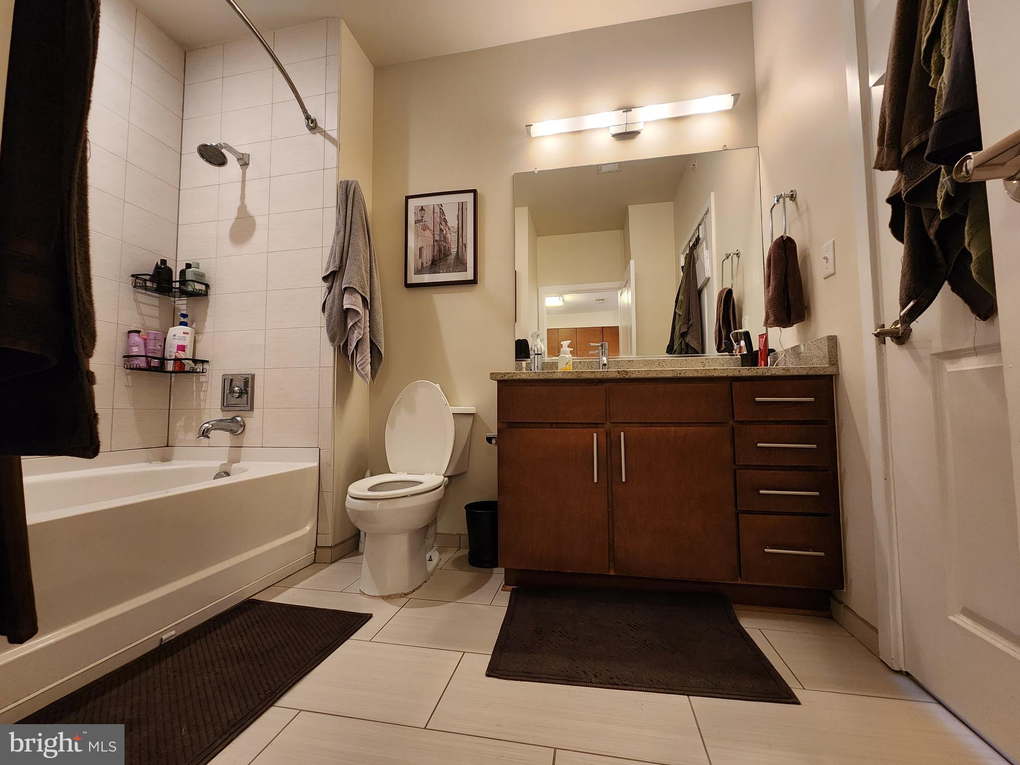 SILVER SPRING - Residential Lease