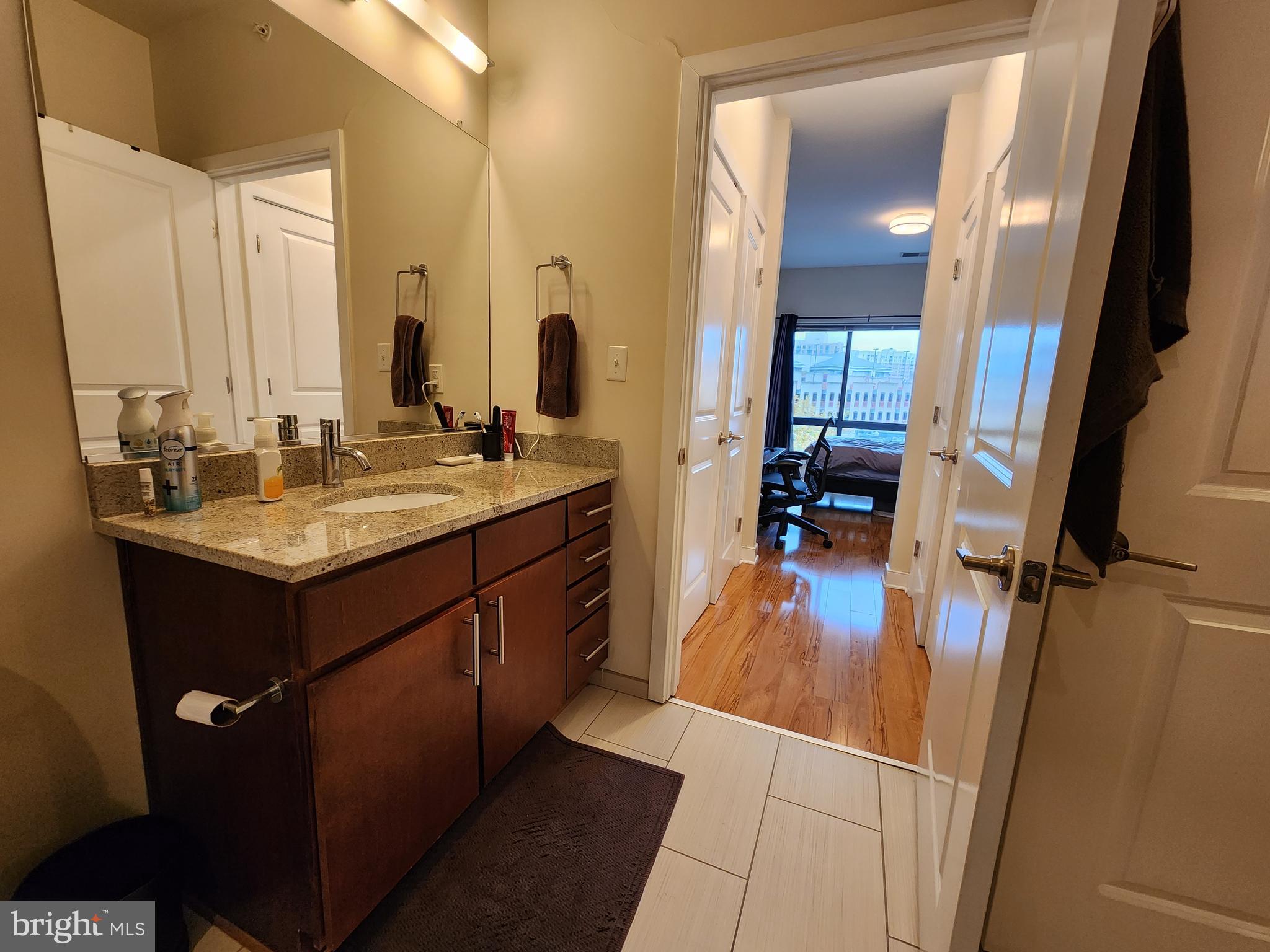 SILVER SPRING - Residential Lease