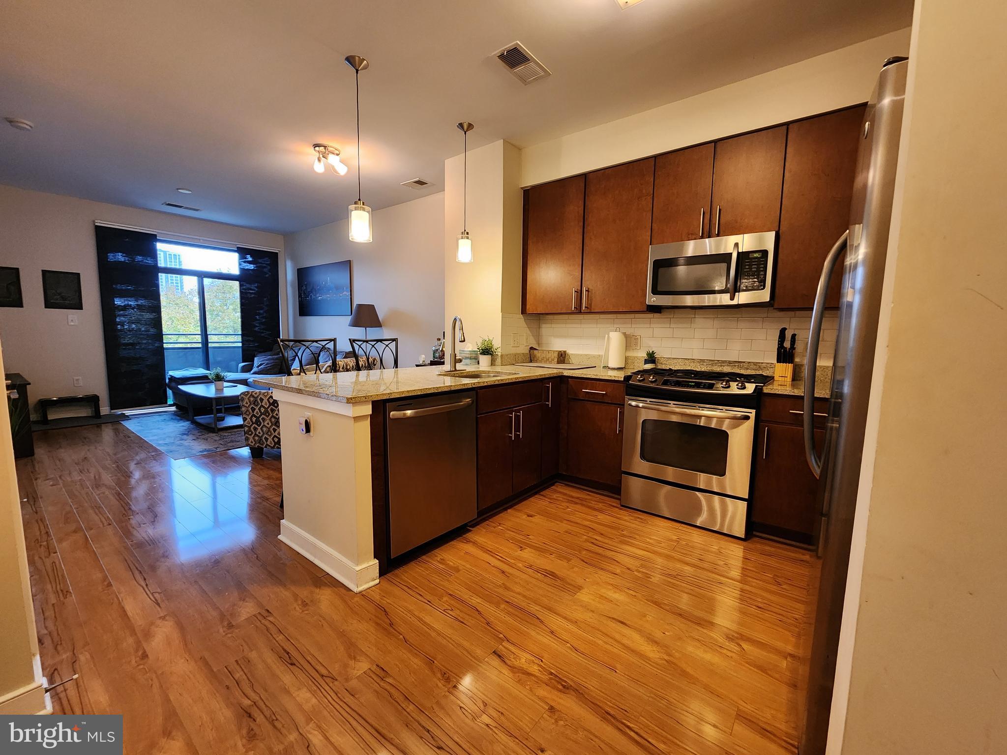 SILVER SPRING - Residential Lease