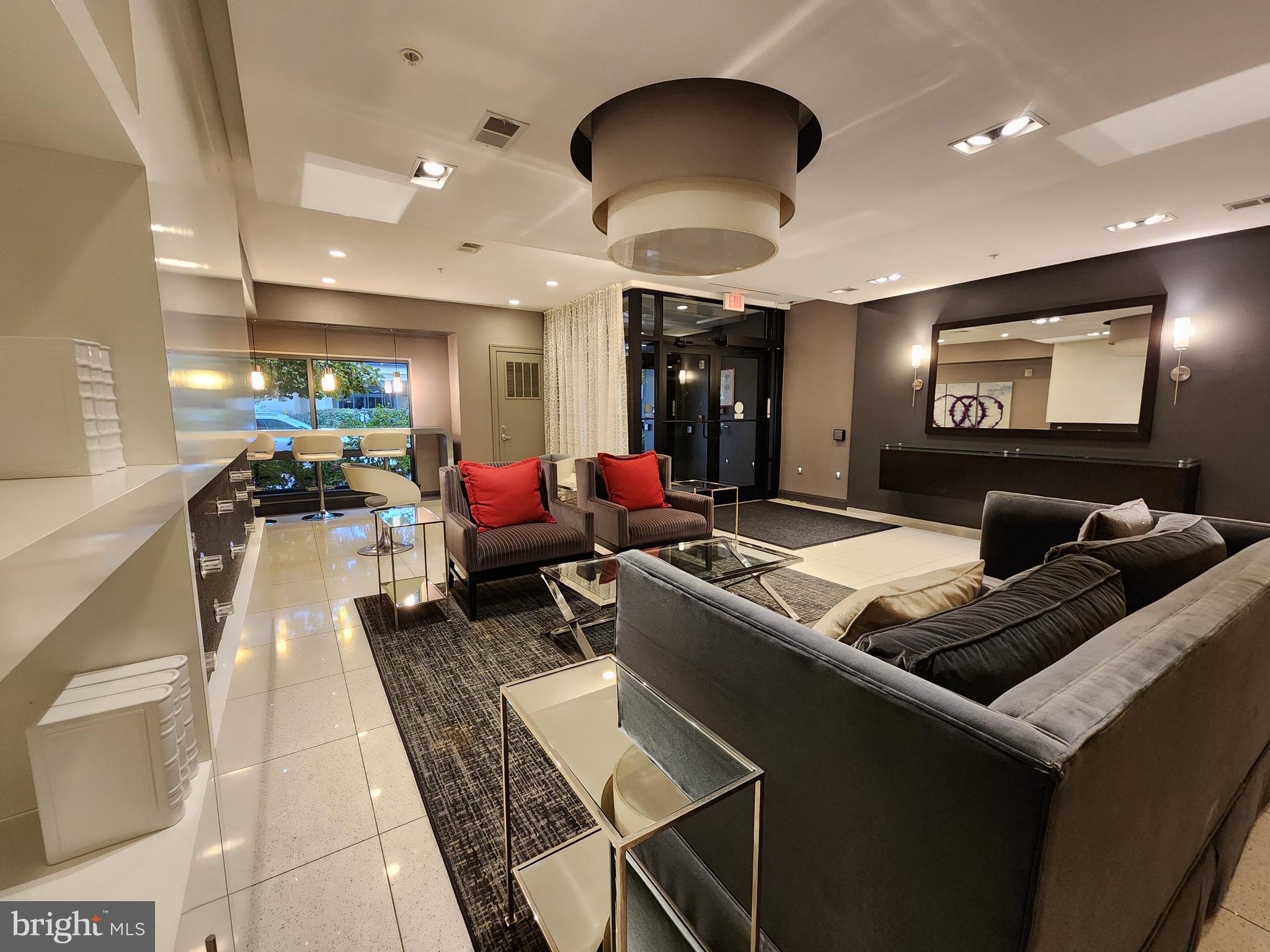 SILVER SPRING - Residential Lease