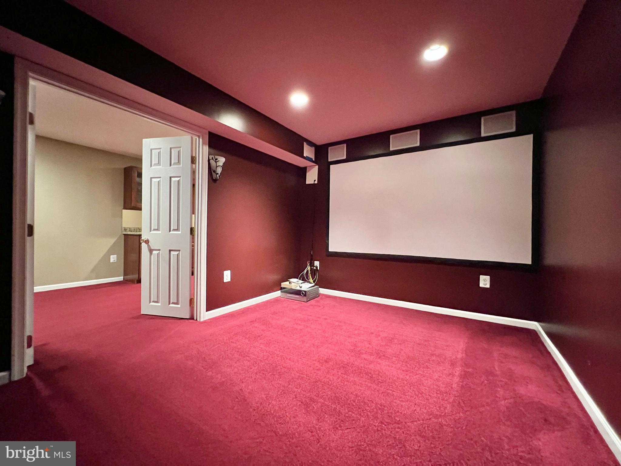 LAUREL RIDGE - Residential