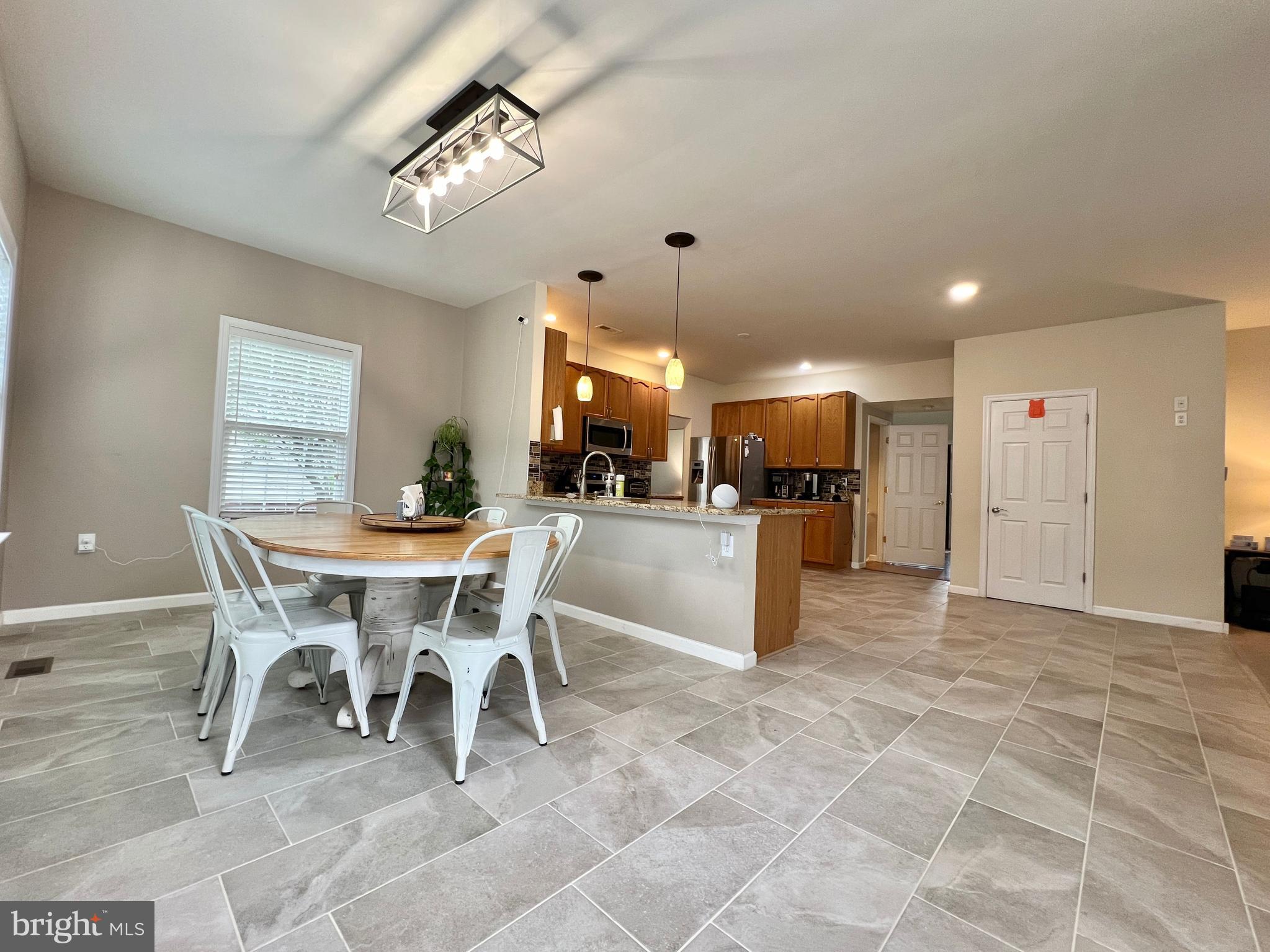 LAUREL RIDGE - Residential