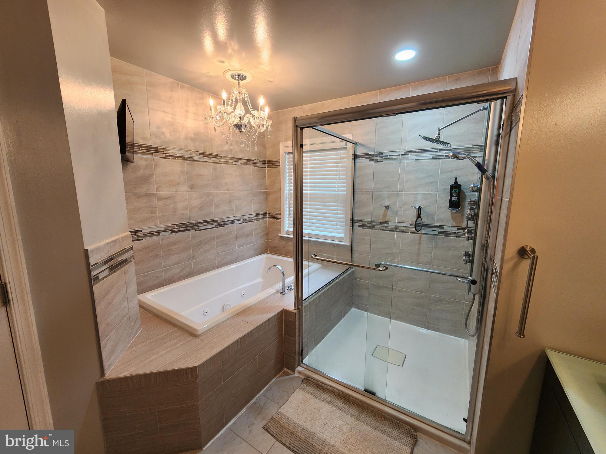 LAUREL RIDGE - Residential