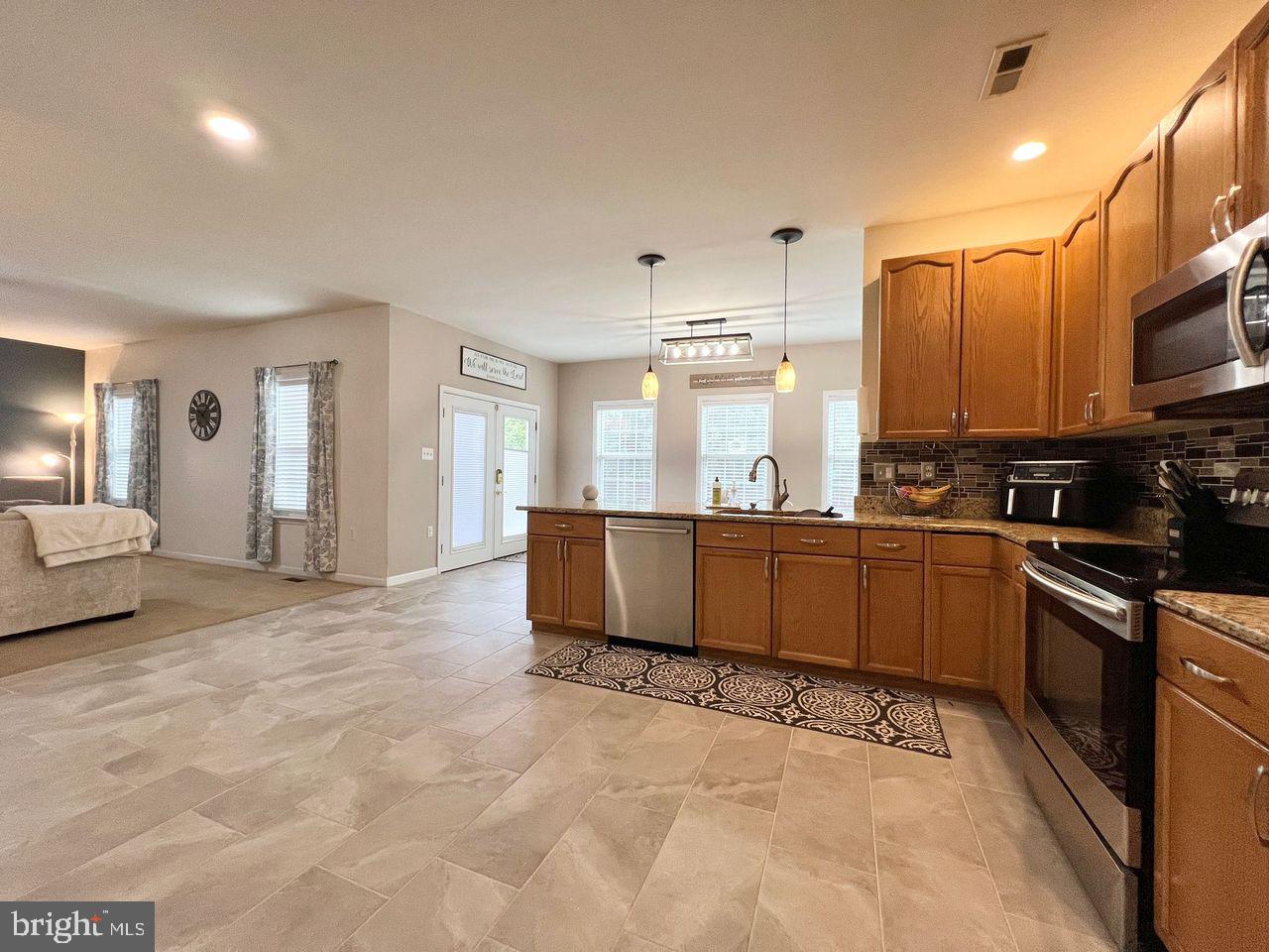 LAUREL RIDGE - Residential