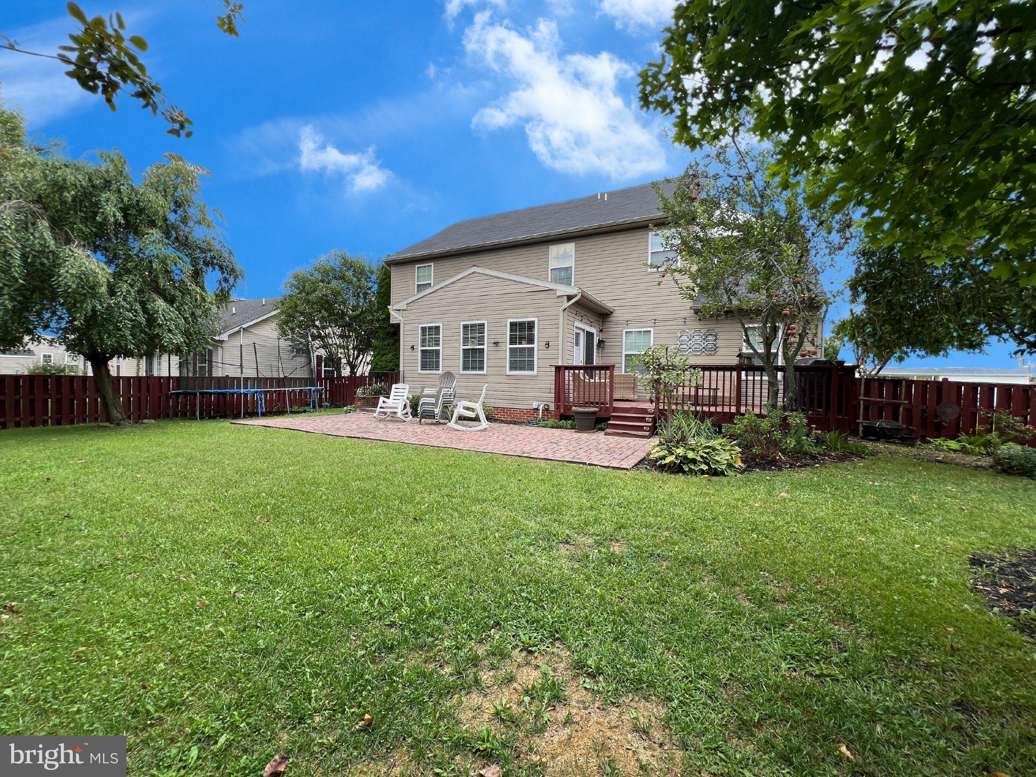 LAUREL RIDGE - Residential