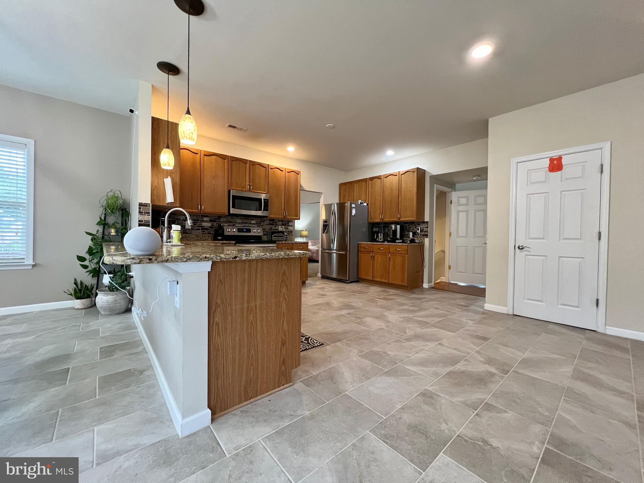 LAUREL RIDGE - Residential