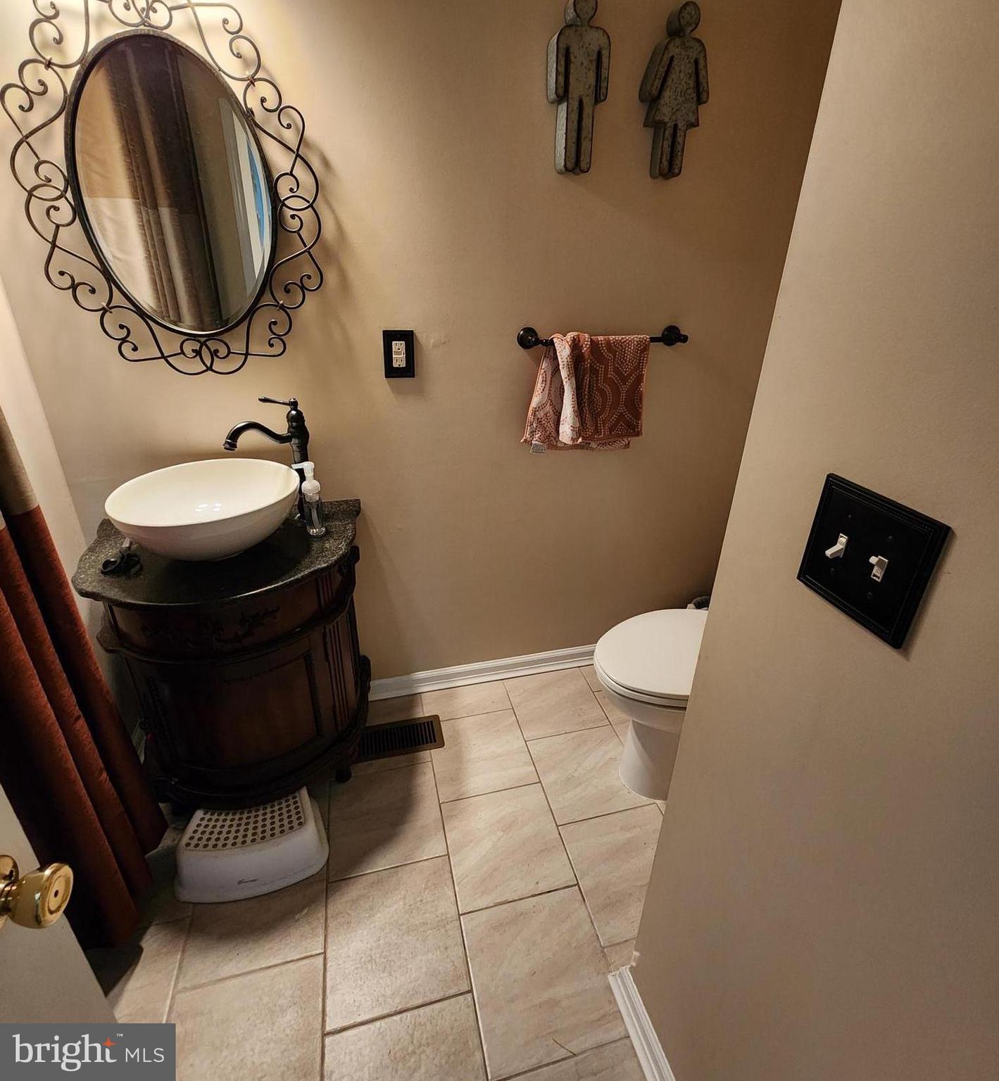 LAUREL RIDGE - Residential