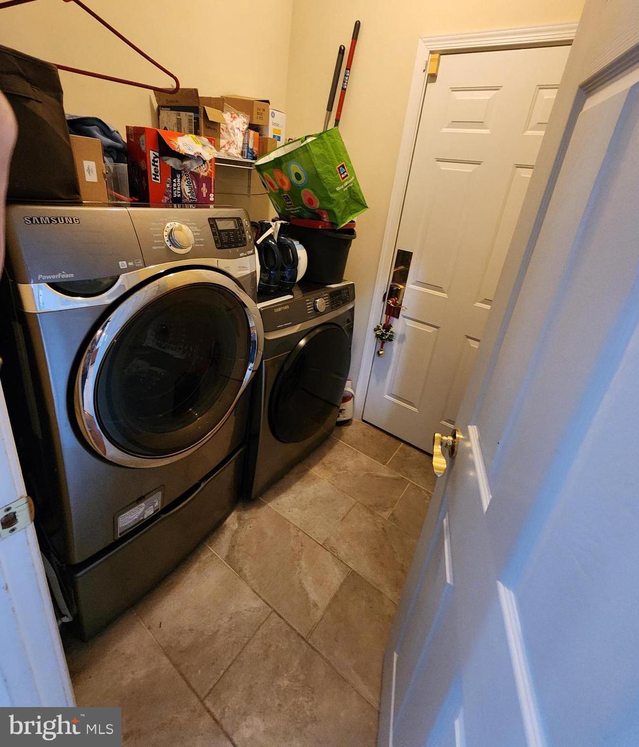 LAUREL RIDGE - Residential