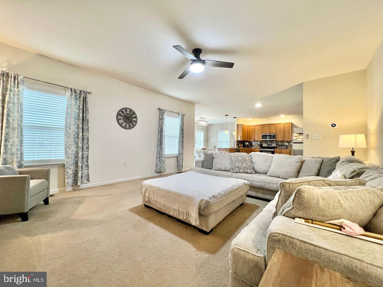 LAUREL RIDGE - Residential