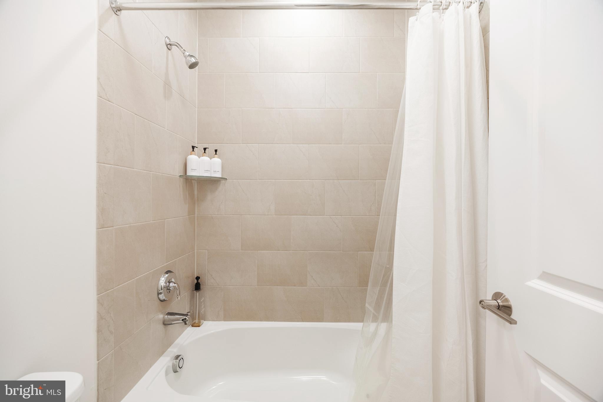 ASHBURN - Residential