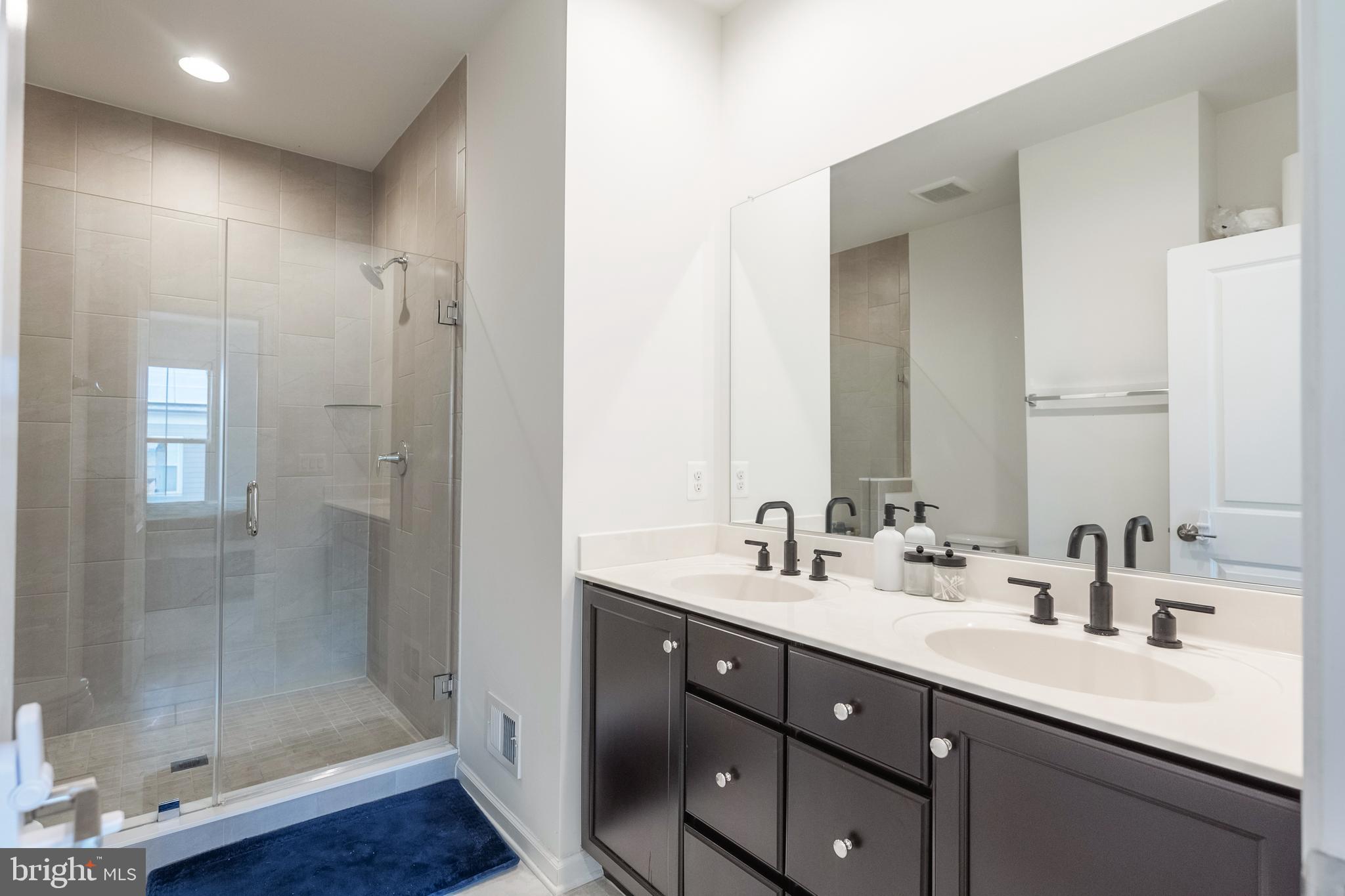 ASHBURN - Residential