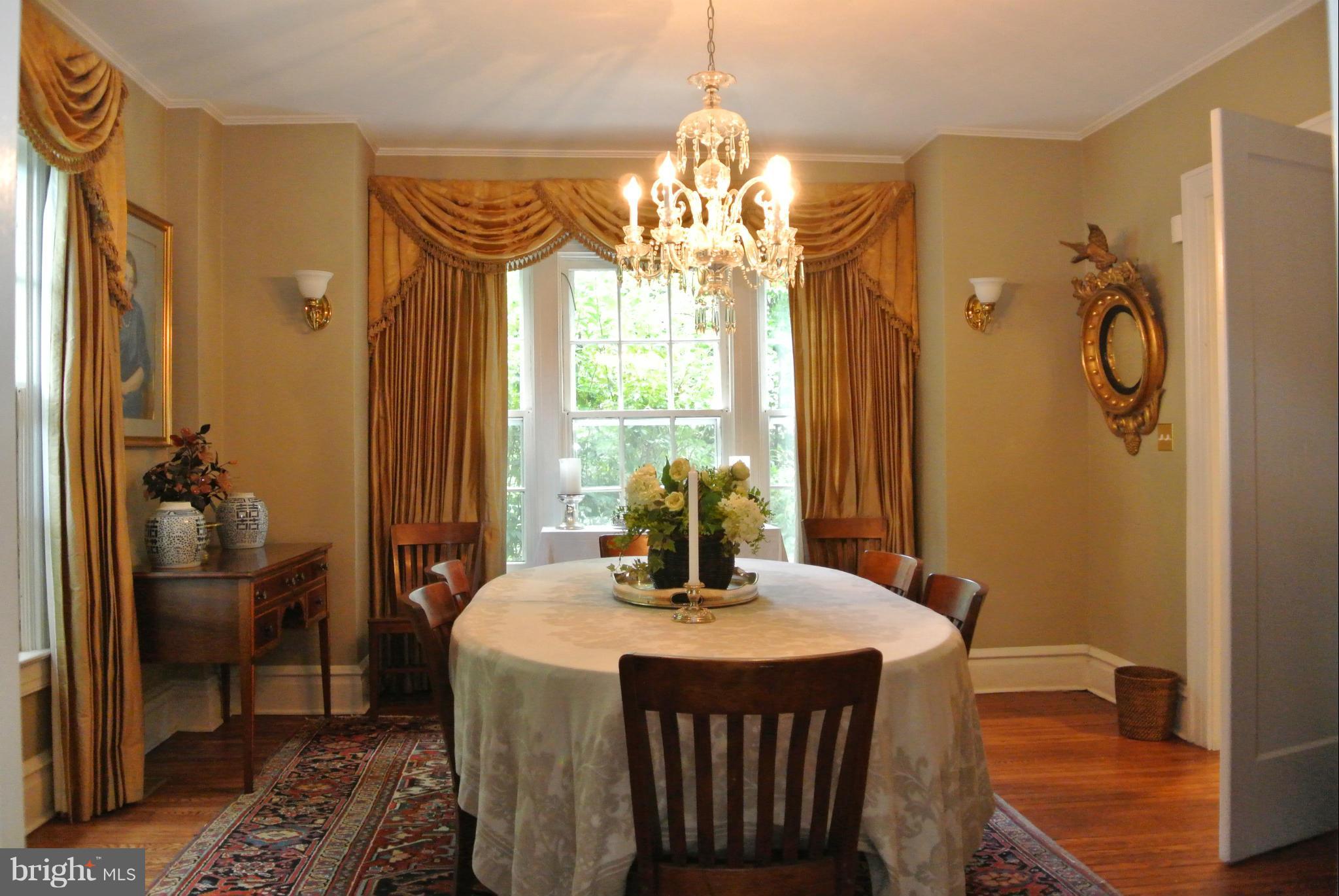 ROLAND PARK - Residential Lease