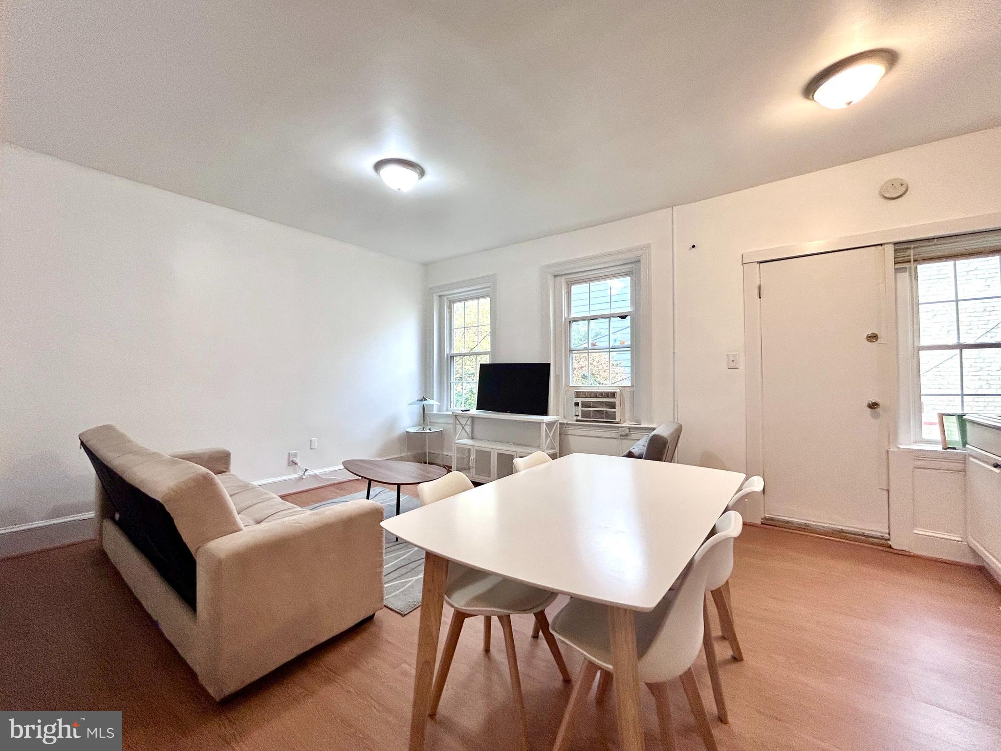 1544 INDEPENDENCE AVENUE SE 3