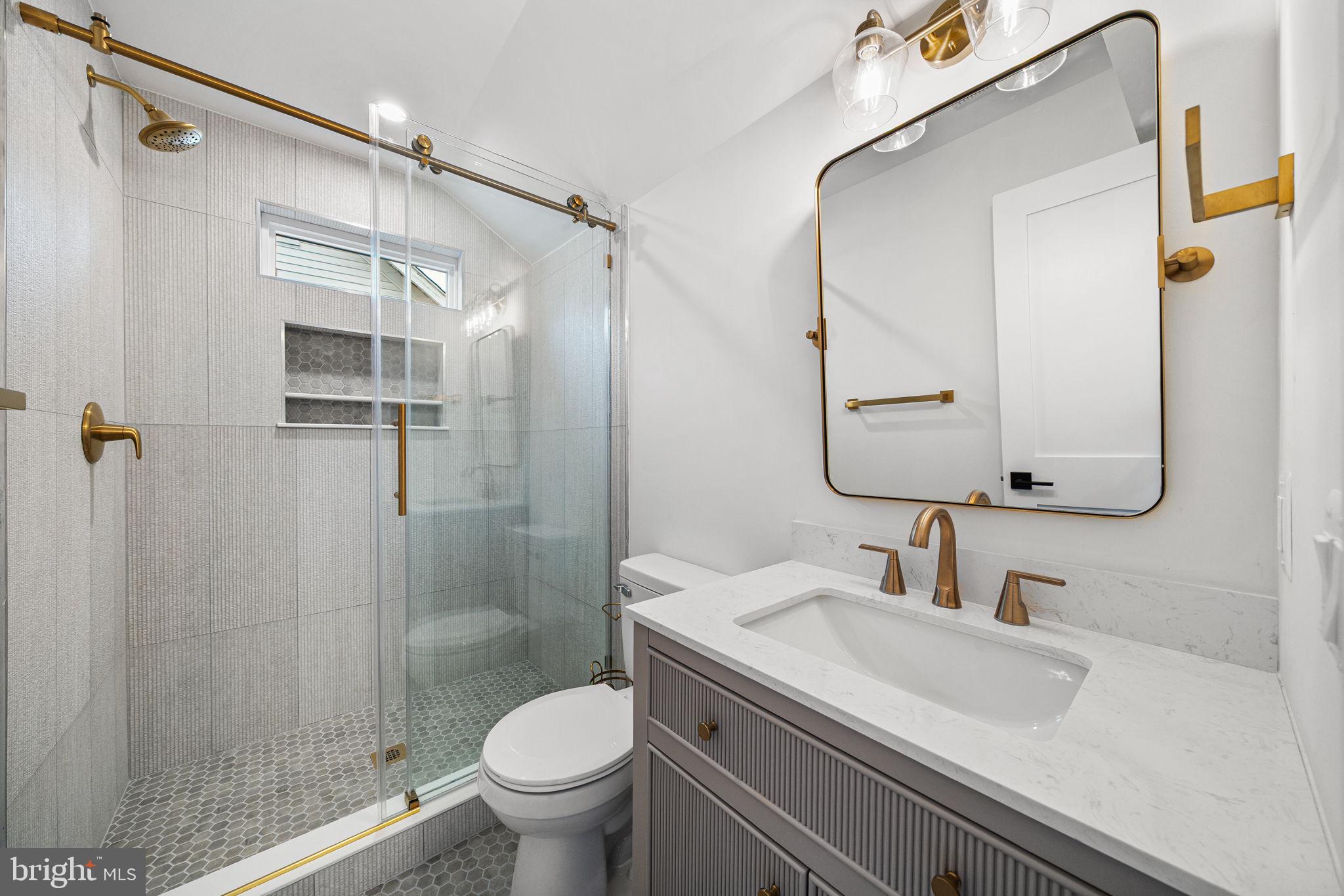 ROSEMONT PARK - Residential