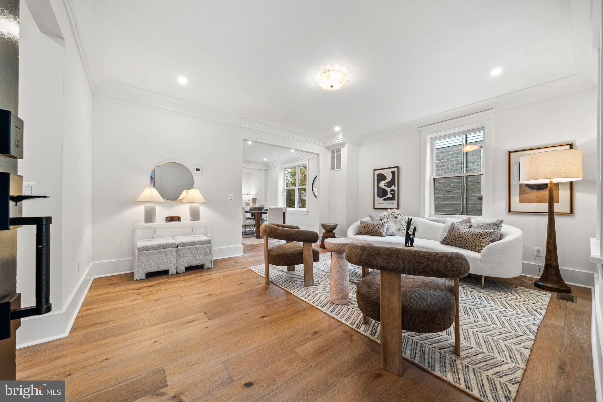 ROSEMONT PARK - Residential