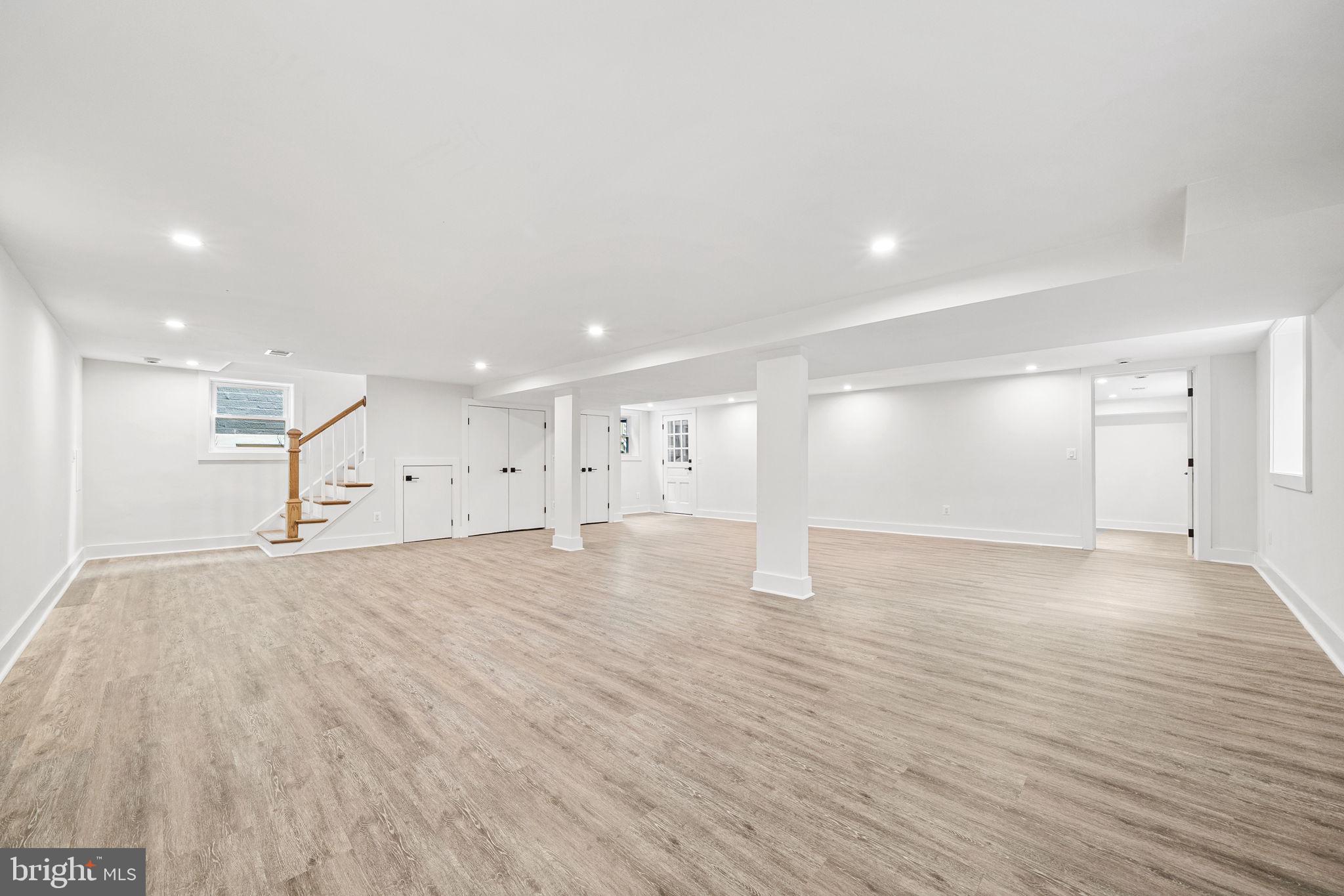 ROSEMONT PARK - Residential