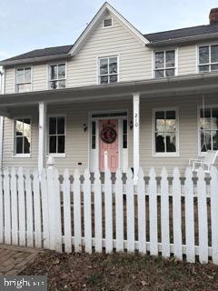 210 CORNWALL STREET NW