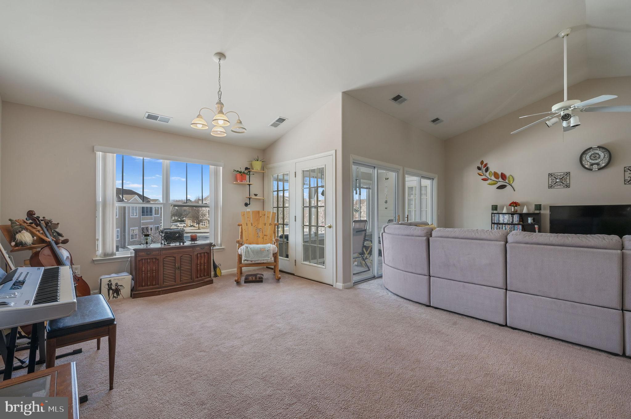 HEARTHSTONE MANOR - Residential