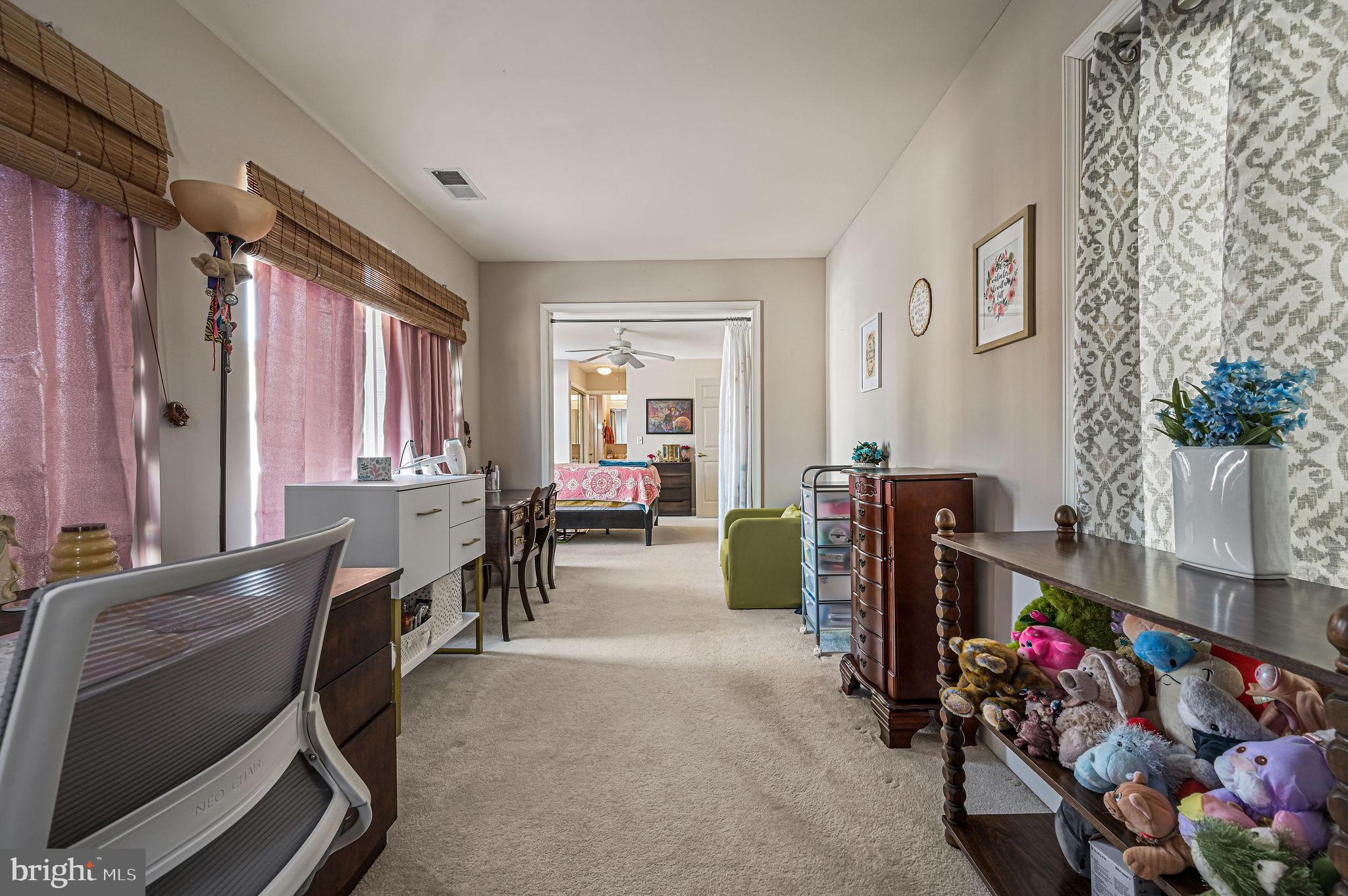 HEARTHSTONE MANOR - Residential