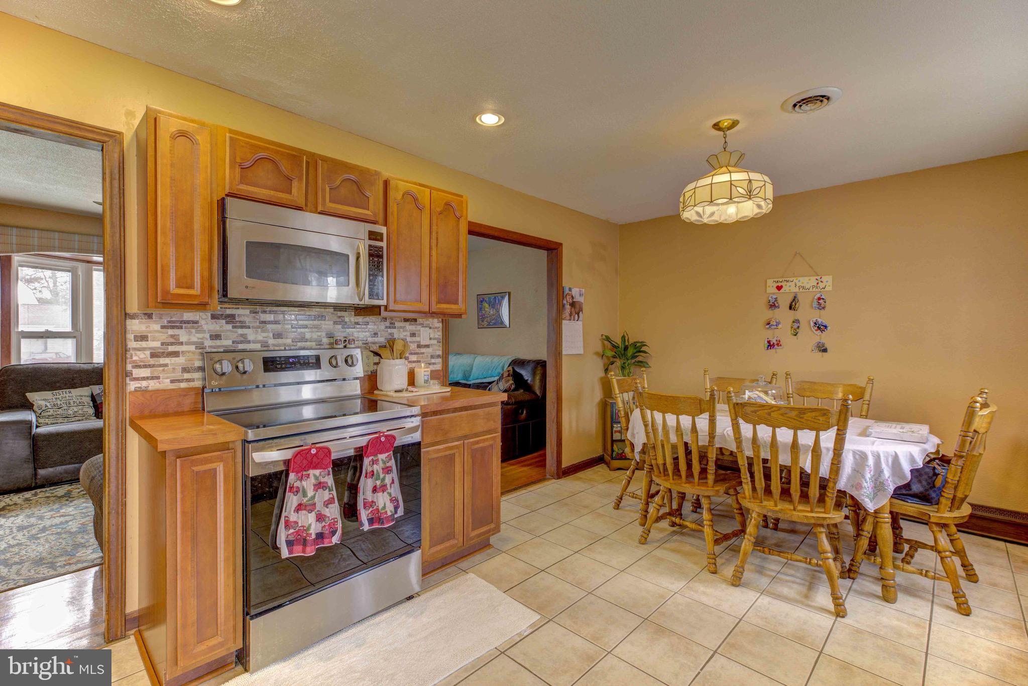 A MELVIN LEWIS - Residential