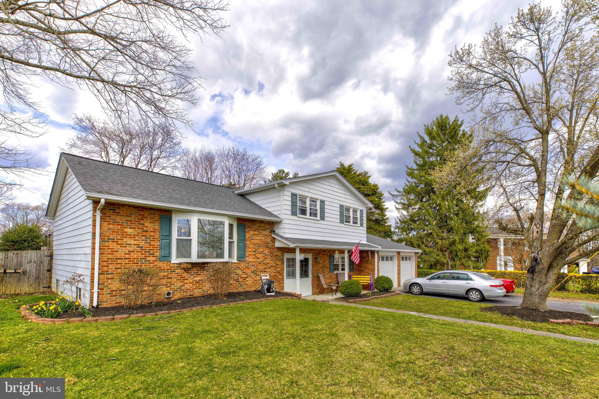 A MELVIN LEWIS - Residential