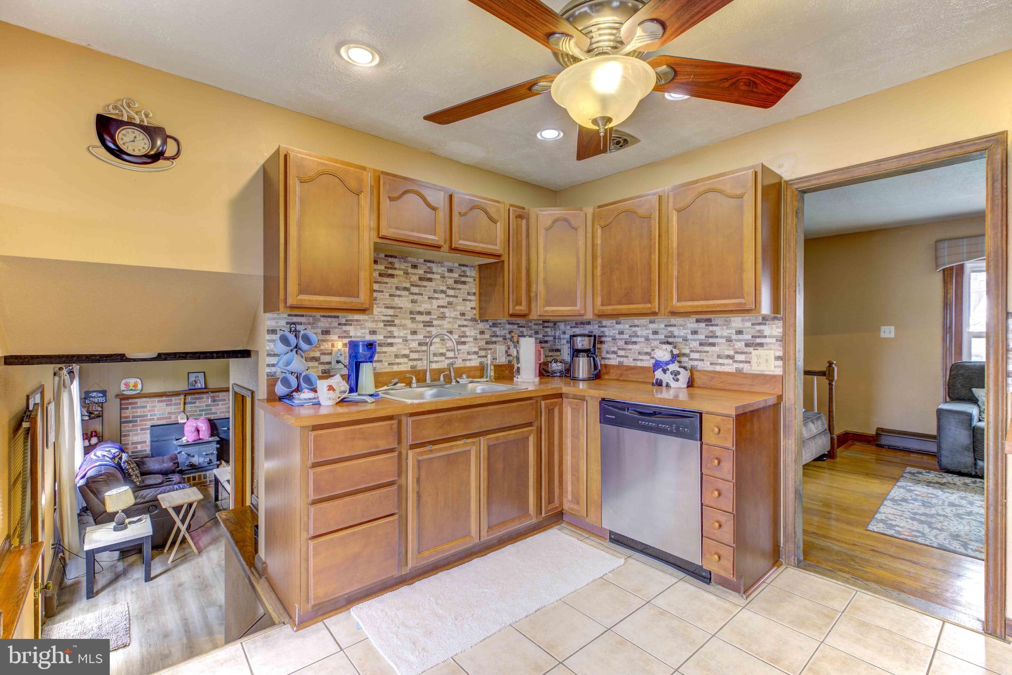 A MELVIN LEWIS - Residential