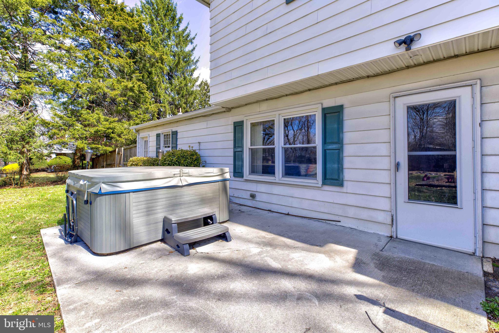 A MELVIN LEWIS - Residential